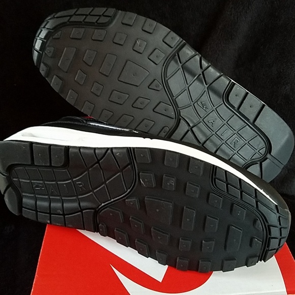 Womans Nike Air Max 1 - Picture 3 of 4